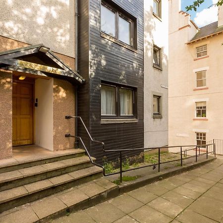 Joivy Chic Apartment In The Heart Of The Royal Mile Edinburgh Exterior photo