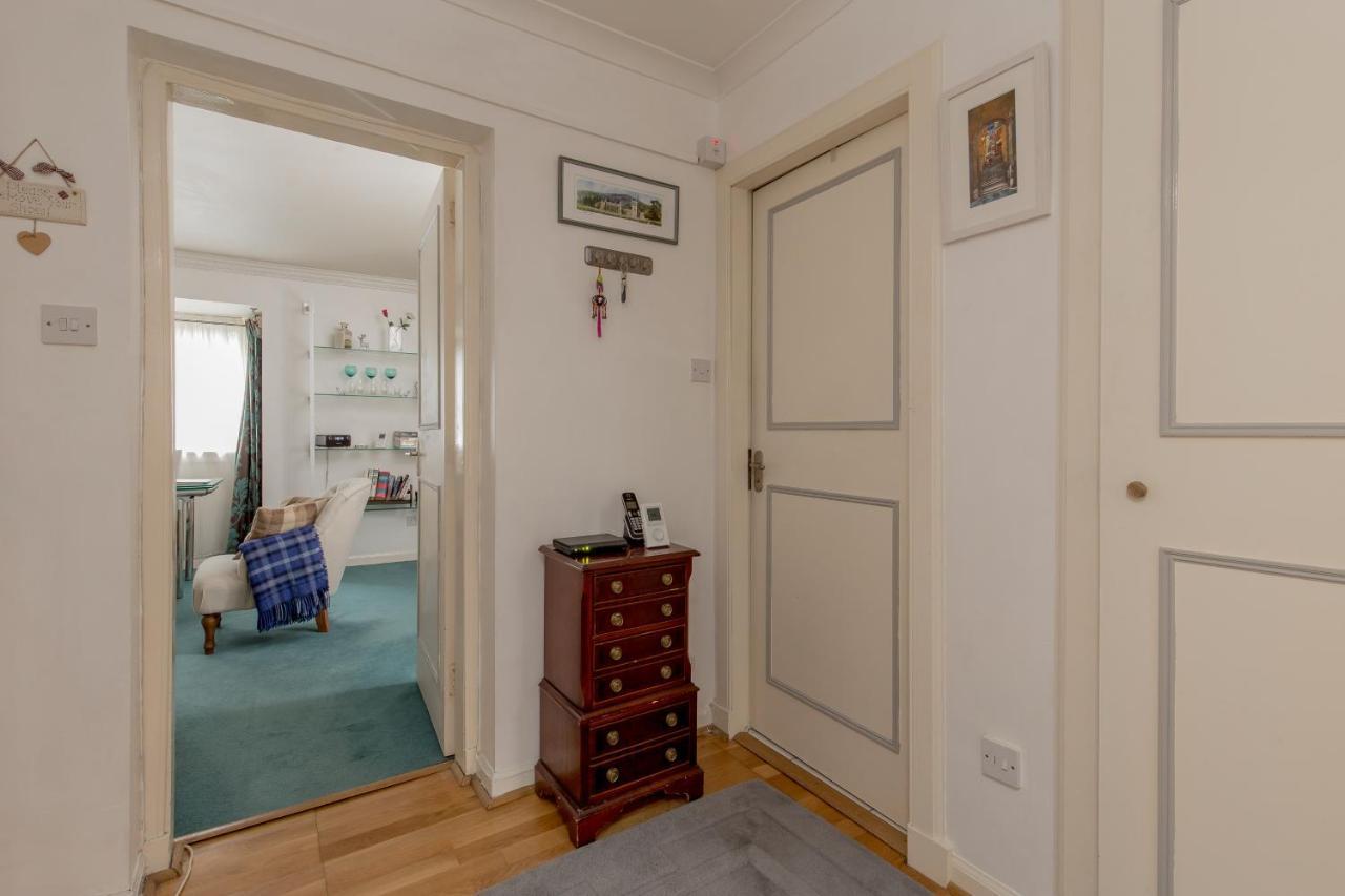 Joivy Chic Apartment In The Heart Of The Royal Mile Edinburgh Exterior photo