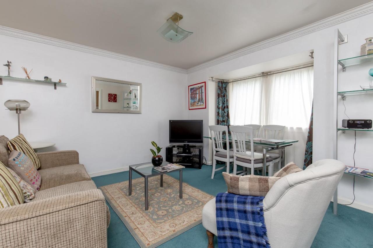 Joivy Chic Apartment In The Heart Of The Royal Mile Edinburgh Exterior photo